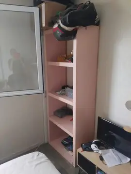 donne des meuble table chaise a récupérer au plus vite
