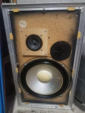 Enceintes LEAK
