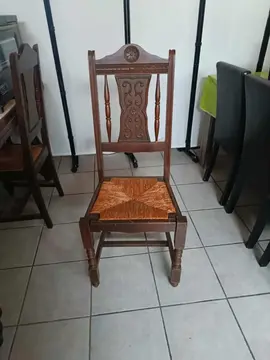 Grande table ancienne avec rallonges et 4 chaises