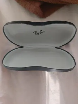 etui à lunettes