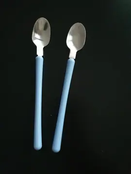 Deux longues cuillères