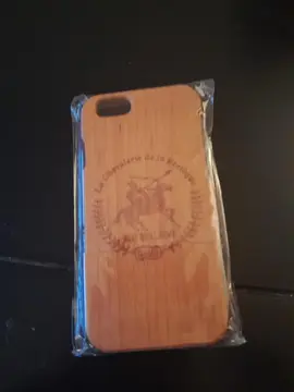 donne coque imitation bois pour portable