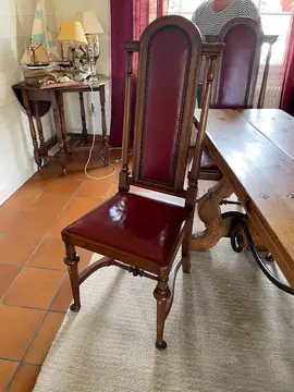 8 chaises