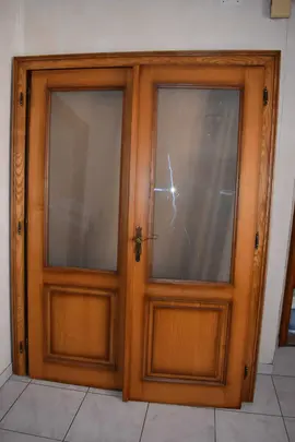 Belle double porte intérieure en sapin massif