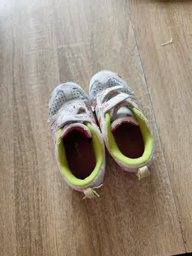 chaussure 26