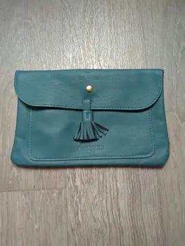 Pochette en similicuir