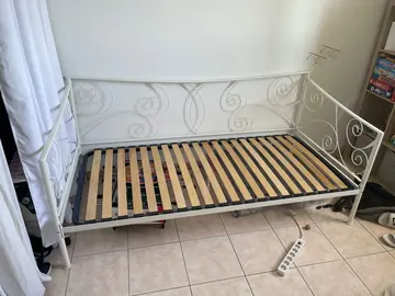 lit sans matelas 90x190 + chevet assorti