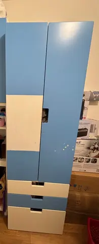 armoire IKEA modèle stuva