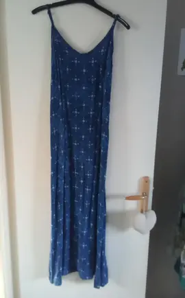 robe longue à bretelles