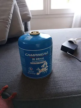 Cartouche de gaz camping gaz entamée sinon neuve