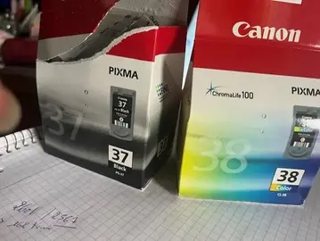 Cartouches Pixma 37 et 38
