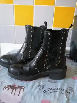 Boots cloutées ZARA femme
