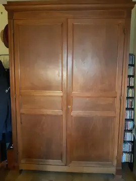 Armoire penderie bois Urgent A DONNER