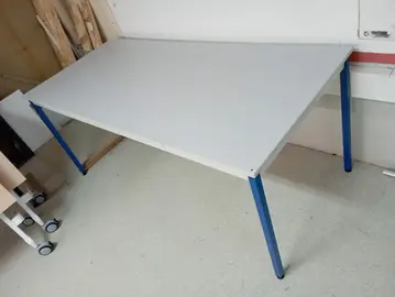 Table en bois