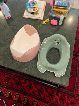 Pot bébé et réducteur toilettes