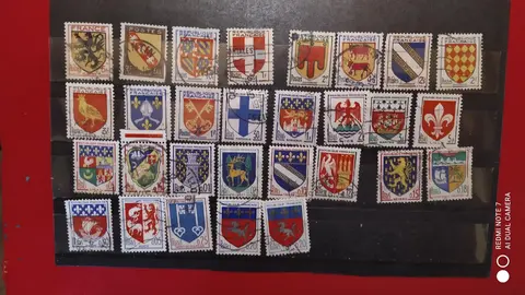 Timbres français : blasons, lot 49