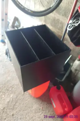 2 cubes noirs de rangement