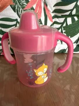 verre plastique pour petit enfant