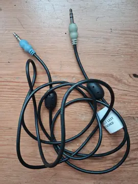 Câble auxiliaire BN39-01286A