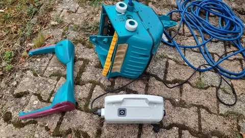 Robot de piscine Dolphin moteur H.S.