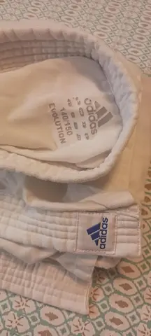 2 kimono Judo adidas - 130/140 et 140/150