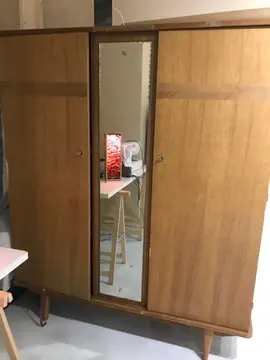 Armoire rétro