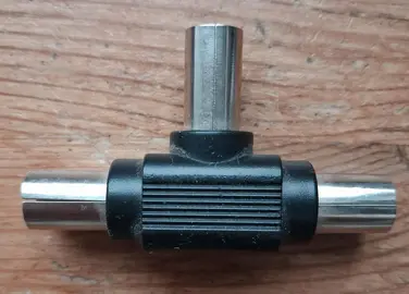 Connecteur raccord 1 mâle + 2 femelles