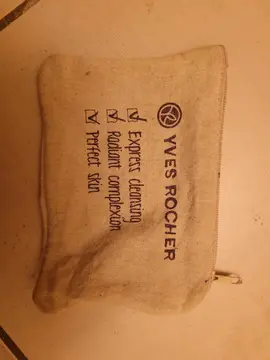 petite trousse de rangement tissu Yves Rocher