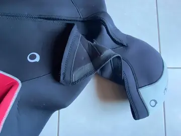 combinaisons de plongée