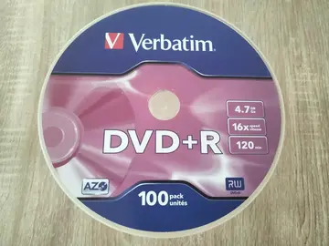 donne une centaine de DVD vierge