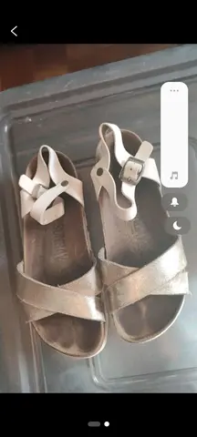 sandales