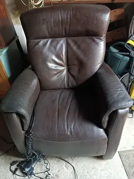 fauteuil électrique cuir marron foncé