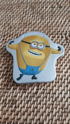 BOÎTE À POINTS EN MÉTAL MINION 4