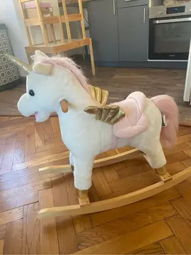 Licorne cheval a bascule