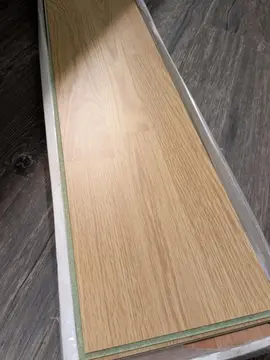 lames de parquet stratifié