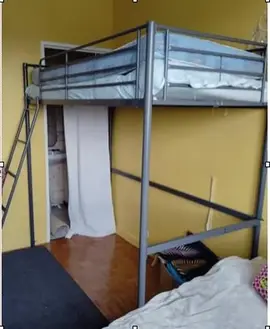Mezzanine métal.
