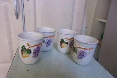 Tasses motif raisin