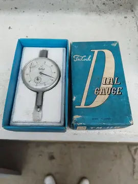 Dial gauge