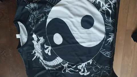 tee shirt