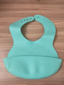 bavoir pour enfant