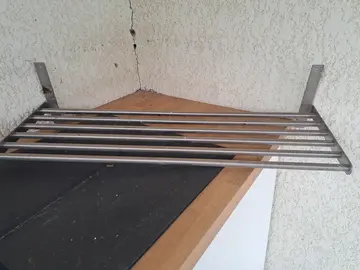 Etagere métallique