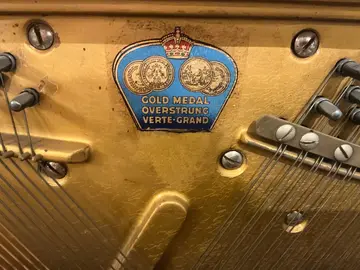 piano droit Boyd-London