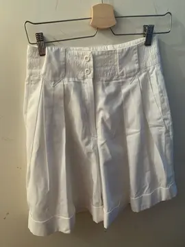 short vintage tres bon etat blanc taille 24 / XS