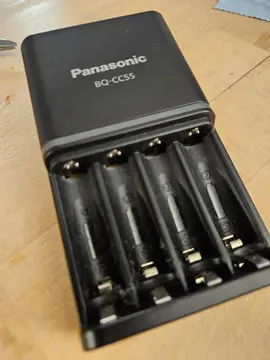 Chargeur à piles