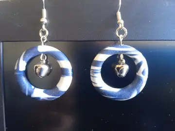 boucles d'oreilles