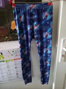 leggins reine des neiges taille 10 ans bon etat laver