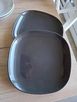 Assiette anthracite noir