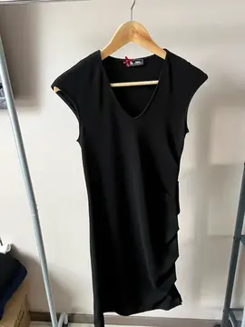 Robe sans manches noire SINEQUANONE T38