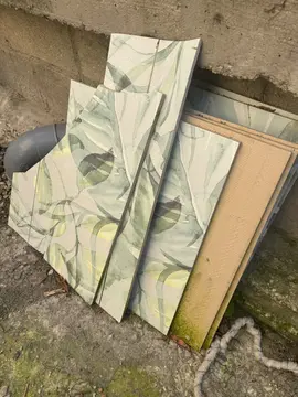 chute de carrelages