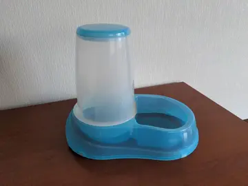 distributeur de nourriture pour chat